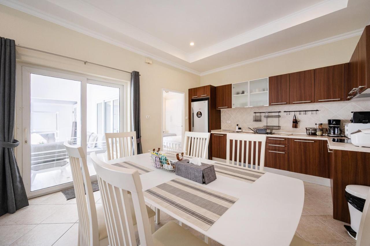 Majestic Residence Pool Villas 2 Bedrooms Private Beach Pattaya Esterno foto